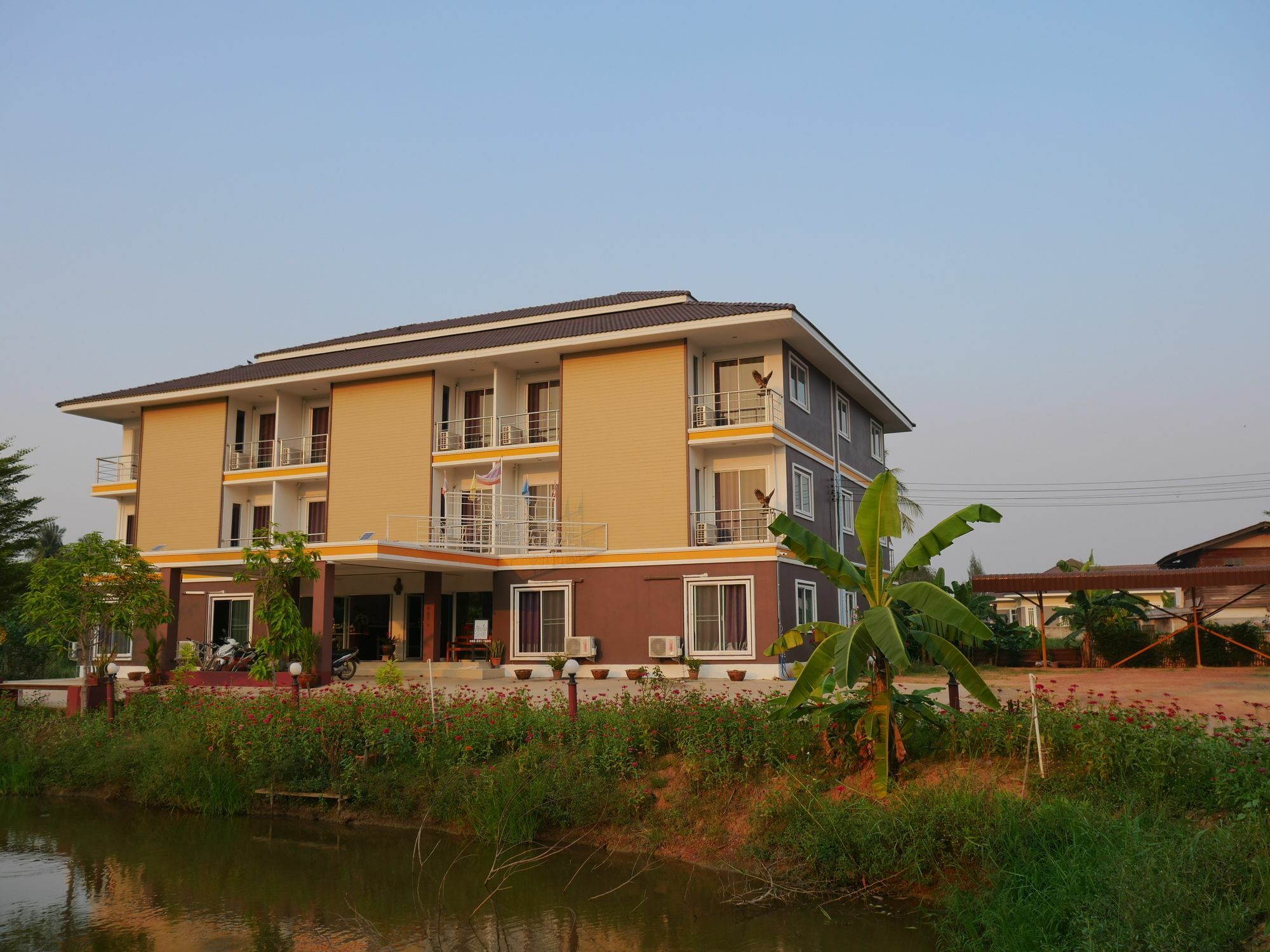 Jumpa Resort Hotel Phitsanulok Eksteriør bilde