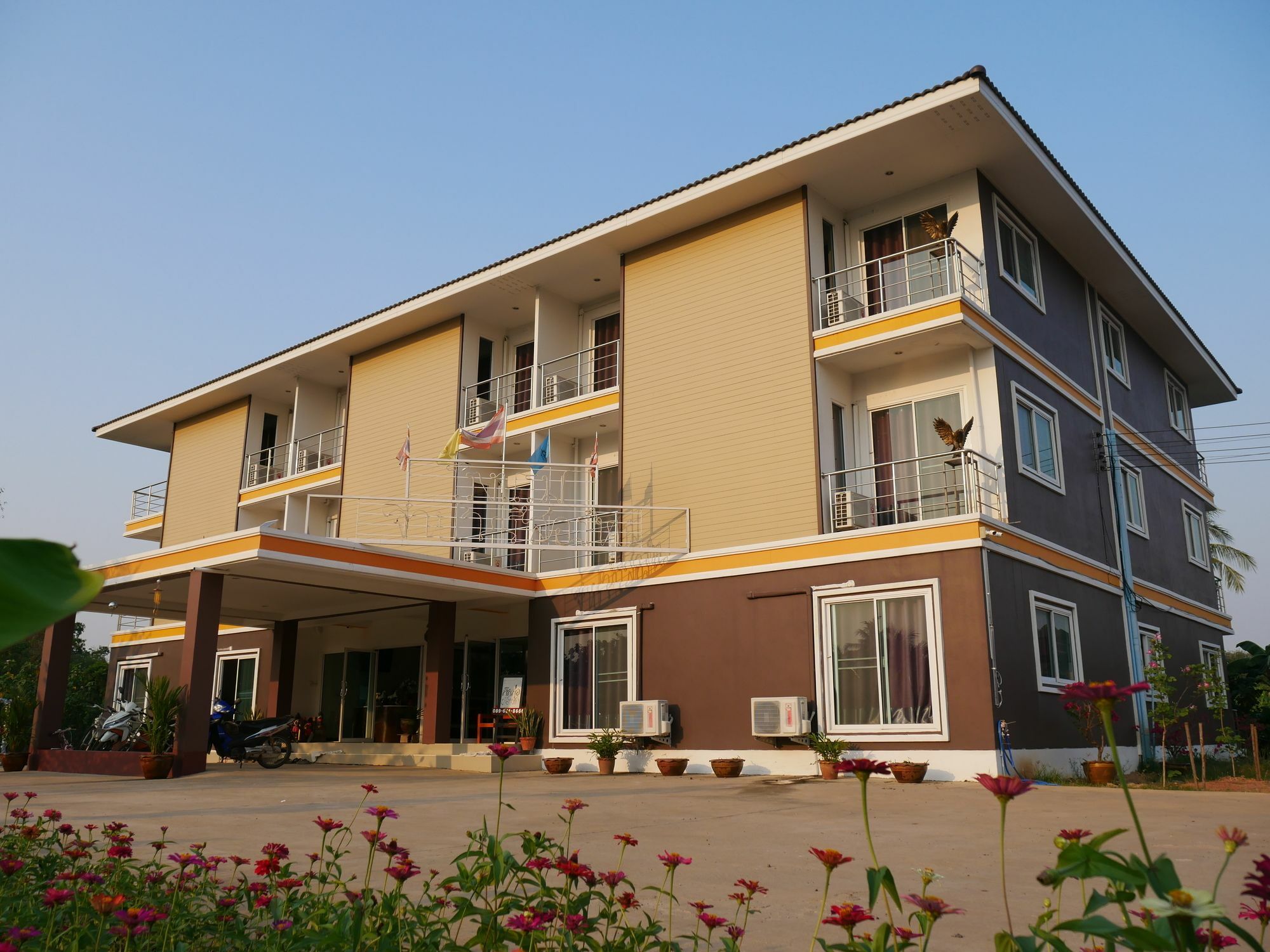 Jumpa Resort Hotel Phitsanulok Eksteriør bilde